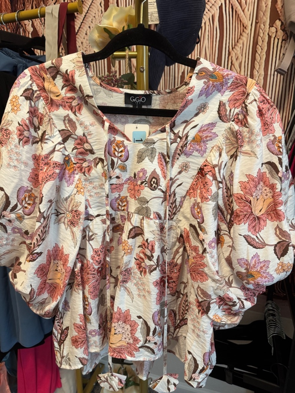 Floral Puff-Sleeve Blouse in Cream and Coral